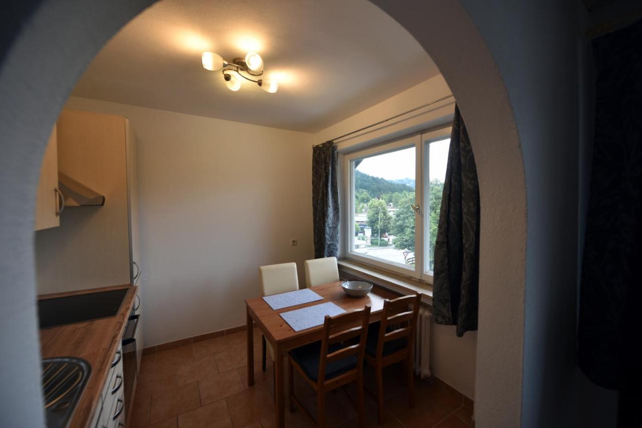 Ferienwohnung Osterfeld Гармиш-Партенкирхен Екстериор снимка