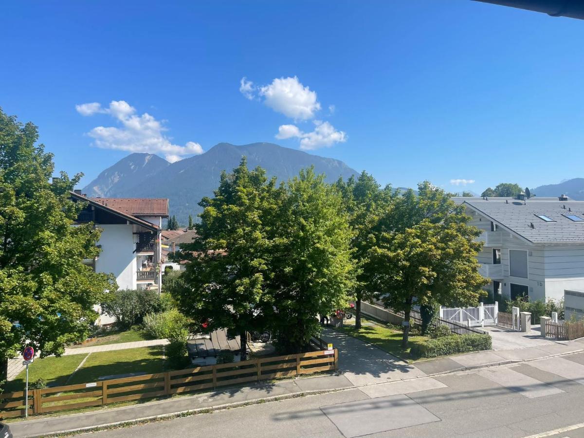 Ferienwohnung Osterfeld Гармиш-Партенкирхен Екстериор снимка